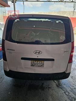 Hyundai H-1